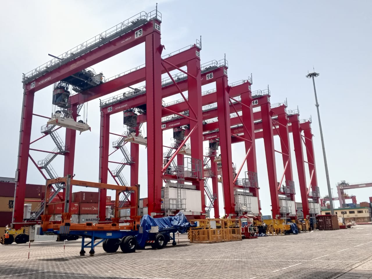  Bénin Terminal : quatre nouveaux portiques de parc réceptionnés au Port de Cotonou 