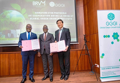  Marché financier régional : la BRVM et le GGGI signent un protocole d’accord 
