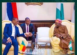  Coopération bénino-nigeriane : un accord de libre-échange Cotonou-Abuja en cours de conclusion 