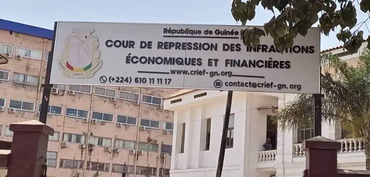  Gestion des marchés publics: la société SOGUIMAP et le Général Rémy Lamah poursuivis pour corruption 