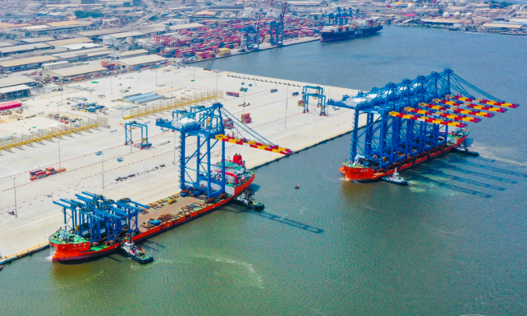  Port autonome d’Abidjan : le 2e terminal à conteneurs accueille directement des navires de plus de 350 mètres de longueur 