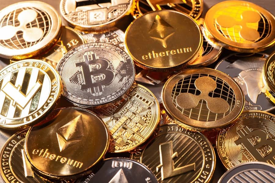  Prix des crypto-monnaies : Bitcoin, Ether, Dogecoin en baisse, Chainlink et Polkadot en hausse 