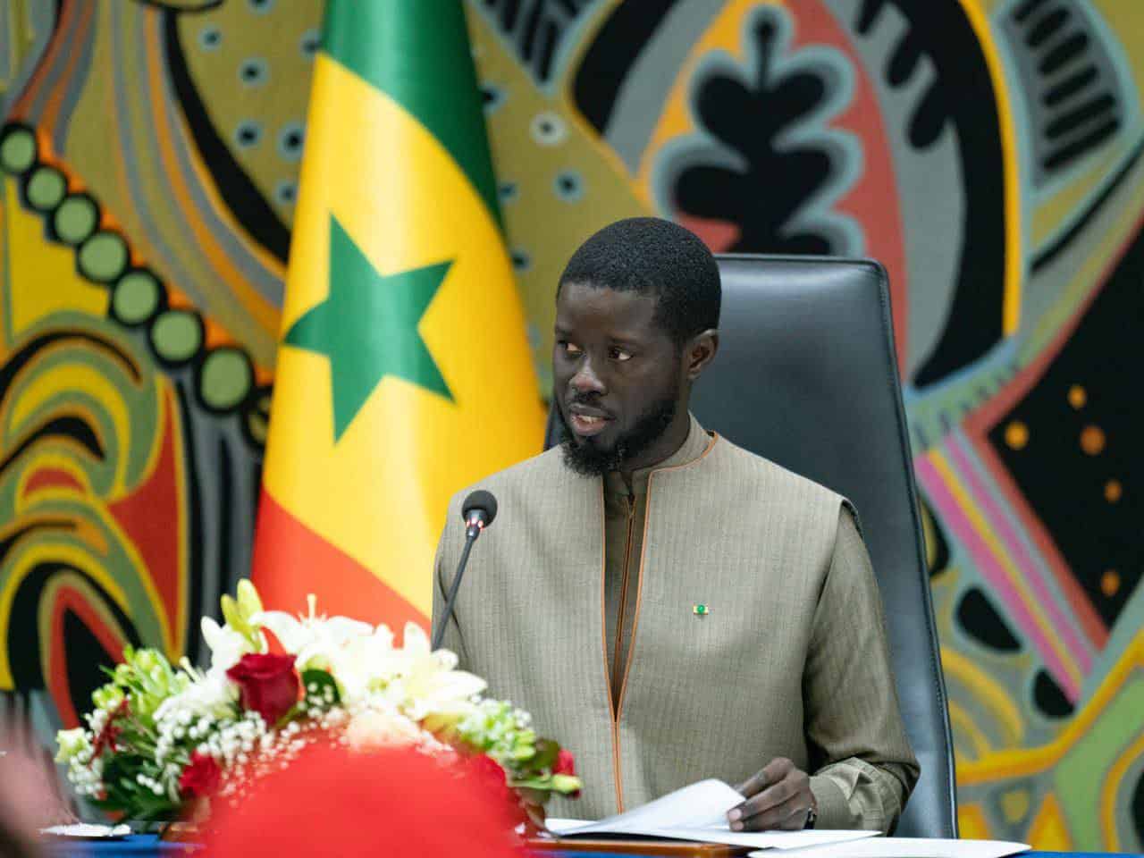  Economy: Senegal raises $750 million on the international debt market 