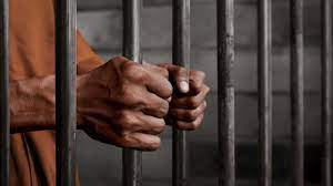  Cour de répression des infractions économiques et du terrorisme : un douanier écope 10 ans de prison 