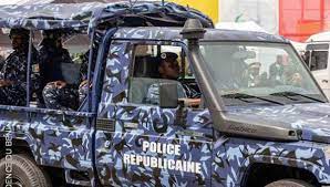  Cybercriminalité : 10 personnes arrêtées dans trois villes au Bénin 