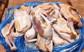  Coordination nationale de lutte contre la fraude : 13 véhicules contenant 10 tonnes de poulets congelés impropres saisie à Ouagadougou 